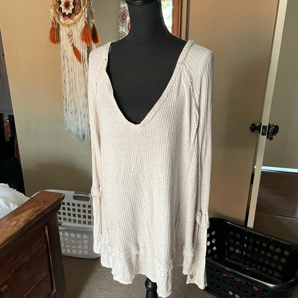 Free people oversized v-neck thermal top